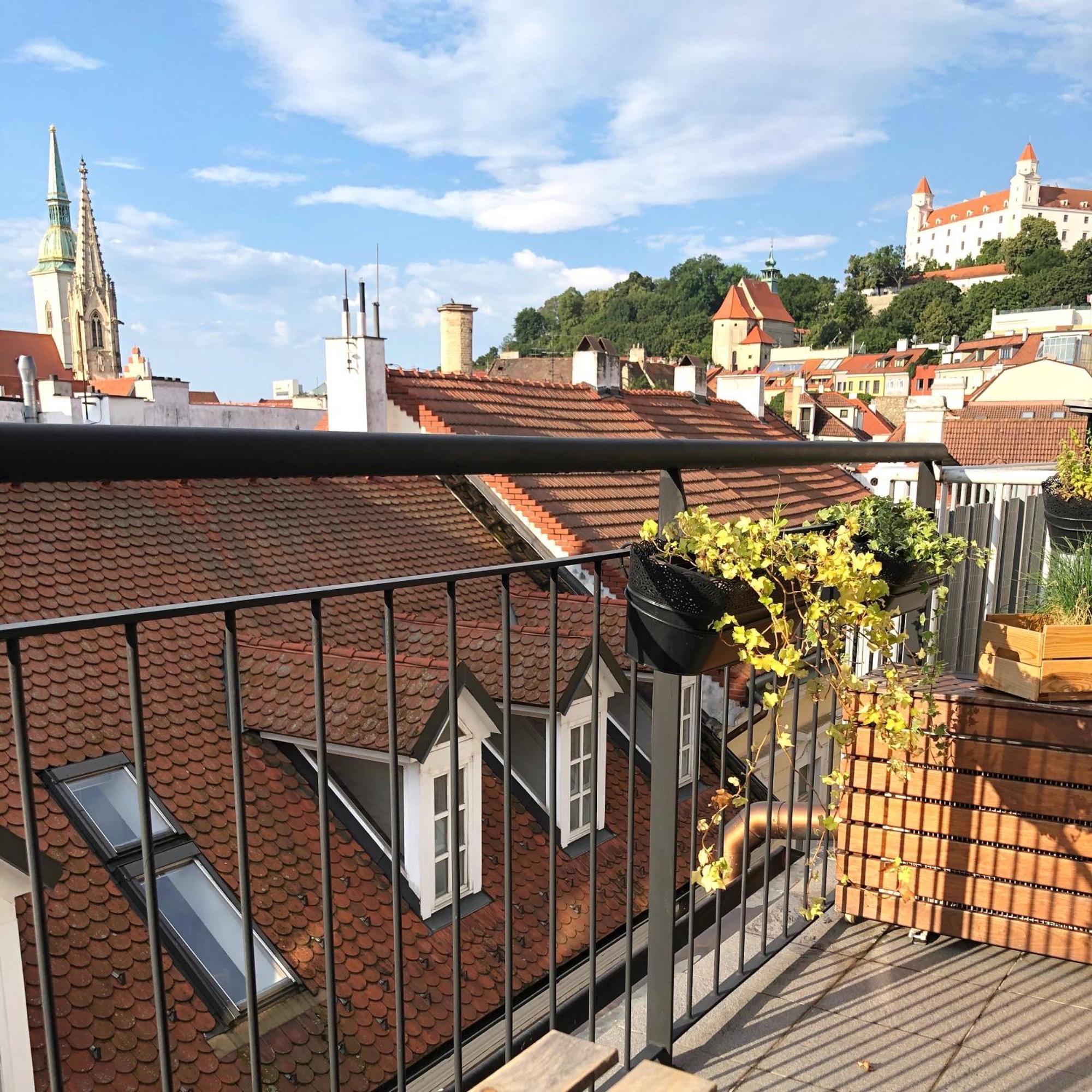 Apartments Bastova, Stela & Mia Apartments Bratislava Eksteriør billede